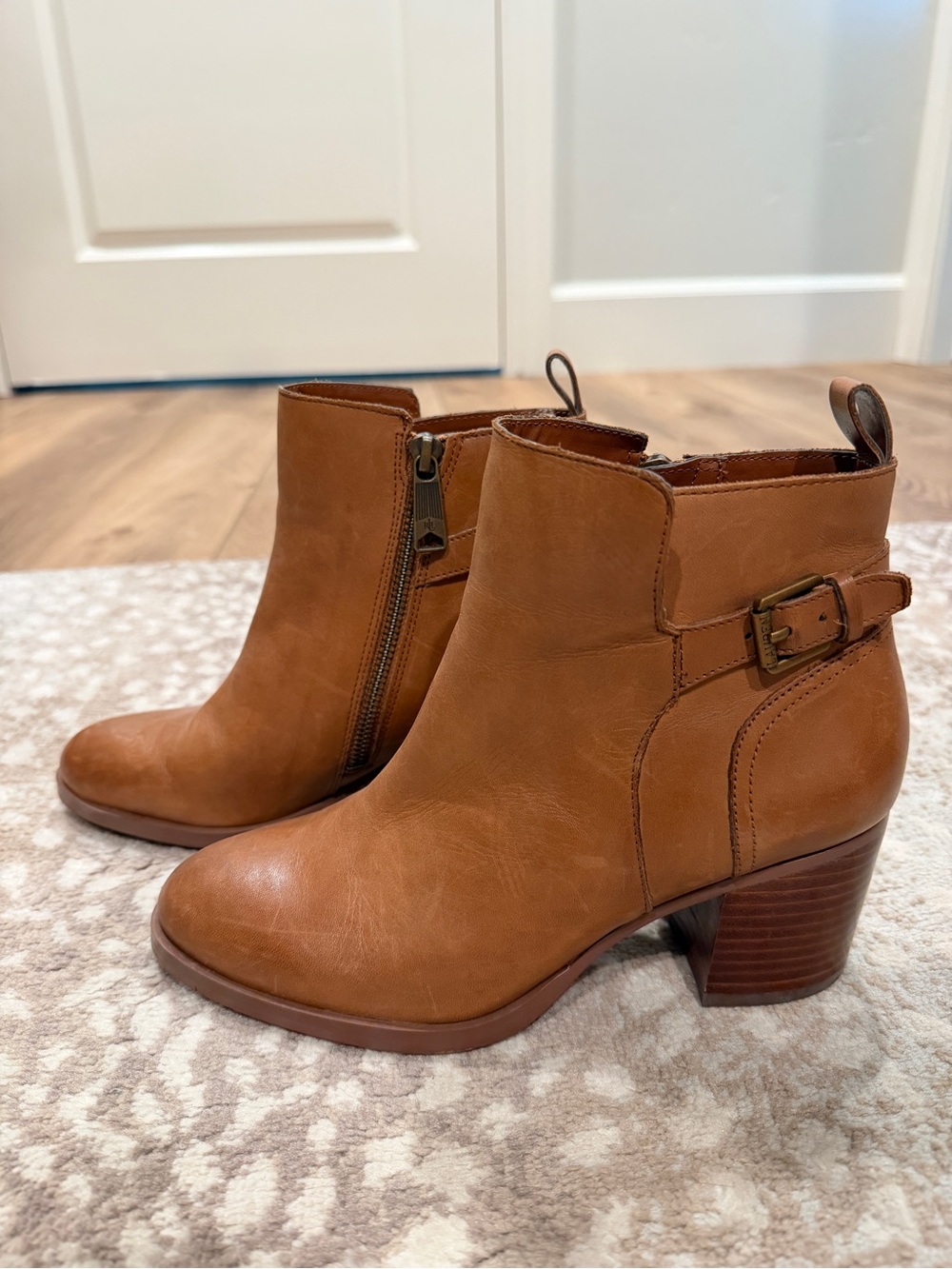 Lauren Ralph Lauren Cognac Leather Buckle Ankle Boots Booties 6.5B